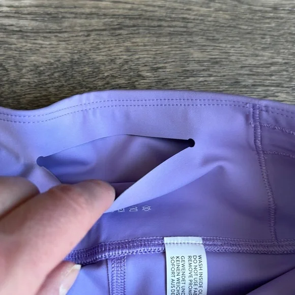 NWT Peloton Essential Mid Rise Capri Leggings Tights Lavender Purple Sz small - Picture 3 of 10